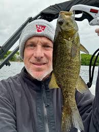 Zachary Downes's Instagram, Twitter & Facebook