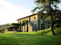 Casa Bramasole Is An Impressive Manor Preserving The Old Italian Charm Italian Villa Villas In Italy Beautiful Villas