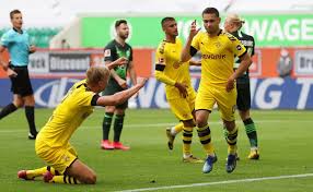 See more of borussia dortmund on facebook. Borussiya D Pobedila Volfsburg I Prodolzhila Borbu Za Salatnicu Novosti Germanii Footballfun