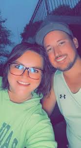 Hey guys hey!! A little about me, I'm a stay at home mom, love to make  cleaning, hair, & random content! From the A, ARKANSAS 🤪🐗❤️ but anywho, i  keep it rare,