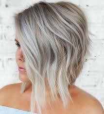 Generally fat and overweight women love to make short hairstyles, so we are sharing best and cute short haircuts for fat women. 12 Supercilious Short Hairstyles For Women With Fat Faces Wetellyouhow