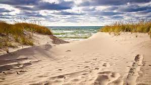 Is grand haven beach open. Grand Haven City Beach Michigan