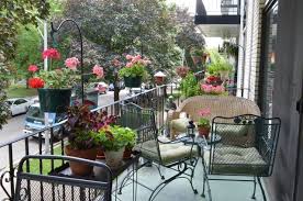 29 Ideen Fur Balkongestaltung Den Balkon Mit Pflanzen Verschonern Pflanzen Outdoor Pflanzen Balkon Pflanzen