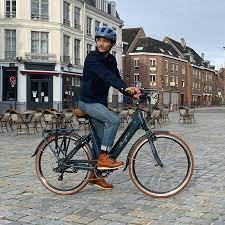 Avec un moteur intuitif qui détecte la force de chaque coup de pédale et une appli dans le cockpit pour vous guider, conquérez la ville en toute liberté. Velo Beaufort Notre Avis Sur Les Vae Belges