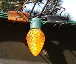 Learn how to light up your holiday decor. The Simple Way To Hang Up Christmas Holiday Lights Outside Holidappy