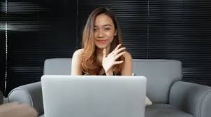 Dalam menjalin sebuah hubungan, akan ada banyak penyesuaian yang harus dijalani. Menjaga Rindu Terpisah Jarak Bisa Membuat Cinta Tumbuh Lebih Kuat Lifestyle Fimela Com