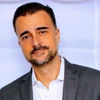 Danny Tawil's Instagram, Twitter & Facebook