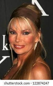 Suzan: Mais de 220 fotos stock licenciáveis e livres de direitos