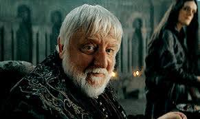 Simon Strong's Instagram, Twitter & Facebook