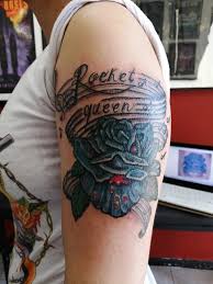 See more ideas about tattoos, gun tattoo, rose tattoos. Guns N Roses Tattoo Rocket Viejo Faro Tattoo Studio Facebook