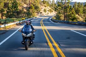Complete performance review and accelerations chart for honda gl1800 gold wing tour dct in 2021, the model with transcontinental touring, touring body and 1833 cm3 / 111.4 cui, 93 kw / 126.5 ps / 125 hp engine offered since january 2021. Honda Gl 1800 Goldwing Tour Alle Technischen Daten Zum Modell Gl 1800 Goldwing Tour Von Honda