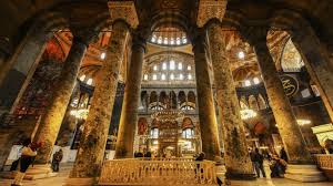 Five gates lead into the inner narthex. Hagia Sophia Die Dekonstruktion Des Geschichtlichen Kultur Sz De
