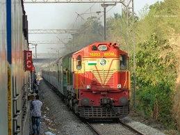 ERS WDM3A 16293 Loco with 12201 LTT-ERS Garib Rath Express… | Flickr