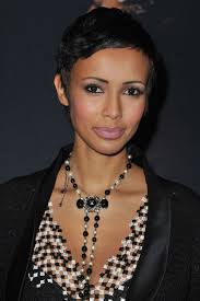 Ceci est la page officielle de sonia rolland. Sonia Rolland French Actress Super Short Haircuts Celebrity Short Haircuts Short Hair Styles