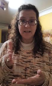 Lisa Kahle's Instagram, Twitter & Facebook