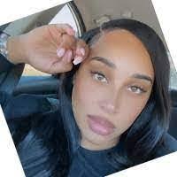 Yolanda Lester's Instagram, Twitter & Facebook