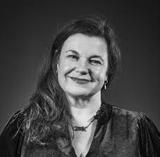 Opening the Public Sector to the future