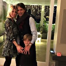 Alessia marcuzzi figli, matrimonio, vita privata. Lei E Il Marito L Ex E La Compagna I Figli E Manca Solo Uno Dei Precedenti Amori Della Conduttrice Come Ogni Anno Alessia Marcuzzi Per Le Feste Organizza Cene Per La Famiglia