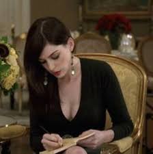 Et elle n'est pas si méchante que ça. 78 Idees De Le Diable S Habille En Prada En 2021 Prada S Habiller Le Diable S Habille En Prada