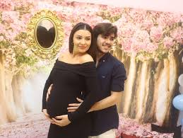Joao fernandes on wn network delivers the latest videos and editable pages for news & events, including entertainment, music, sports, science and more, sign up and share your playlists. Joao Fernandes De Malhacao Celebra Cha De Bebe Com Mabel Calzolari Quem Quem News