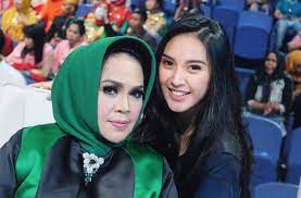 Hetty koes endang ~ mencintaimu written by bebi romeo music by didiek sss album: Ditinggal Anak Menikah Hetty Koes Endang Nangis Terus Sebulan Matamata Com
