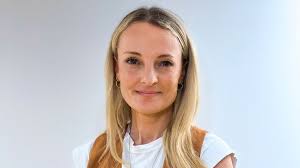 Binance compie 7 anni e lancia la campagna "Be Binance"