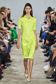 Kwaidan Editions Spring Summer 2020 Ss2020 Trends Runway Coverage Ready To Wear Vogue Yellow Monochrome Fashion 2020 Fashion Trends Ready To Wear