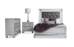 The five piece sets include chest of drawers and nightstands as well. Diva Ii Queen Bedroom Set Bob S Discount Furniture