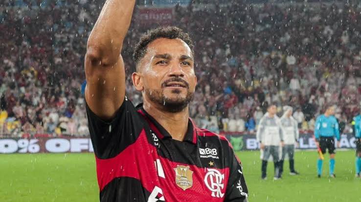 Danilo indica renova&ccedil;&atilde;o pr&oacute;xima com o Flamengo: 'deve assinar esta semana' - Super R&aacute;dio Tupi