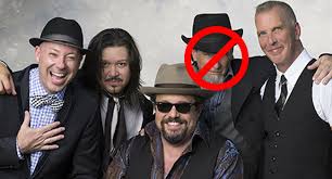 See more ideas about mavericks, country music, music. The Mavericks Fire Founding Member Robert Reynolds For Drug Addiction The Music Universe