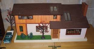 Tomy Smaller Homes Dollhouse Doll House Small House Tomy