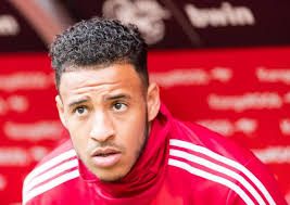 If corentin tolisso gets sold this summer, the club will be looking for a 'robust' central midfielder. Corentin Tolisso Freundin Vermogen Grosse Tattoo Herkunft 2021 Taddlr
