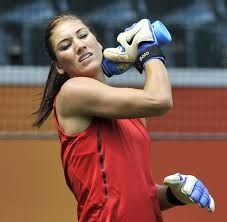 Hope solo soccer star worn relic card usa olympics fifa 2011 goodwin champions. Biografie Hope Solo Uber Sex Und Ihren Kriminellen Vater Welt