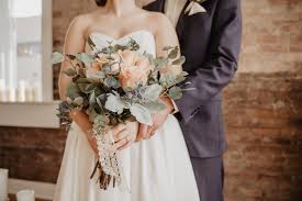 We believe the aim of a photograph is to create memories and this is why we strive hard to provide you with the best photography service that stands out from the crowd. All The Viral Wedding Photos The Internet Fell In Love Toronto Wedding Photographer Prices