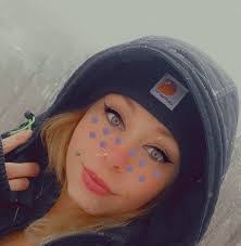 Melissa Viar's Instagram, Twitter & Facebook