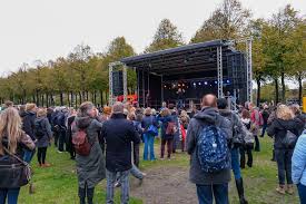 Willem engel jeroen pols viruswaanzin viruswaarheid demonstratie malieveld den haag berlijn. Grote Opkomst Bij Demonstratie Viruswaarheid Malieveld Den Haag District8 Net