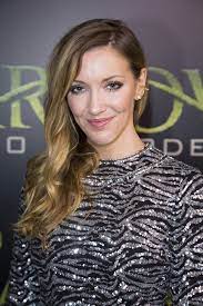 The characters are based on the dc. Katie Cassidy Arrowverse Wiki Fandom