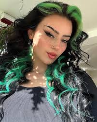 Efrain Calvillo's Instagram, Twitter & Facebook