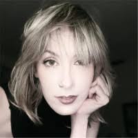 Shannon Cummings's Instagram, Twitter & Facebook