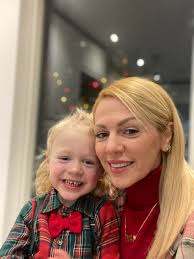 I must say one of the best ai restyle ever is free u can feel the vibe of  Christmas in 1800😁 also pfp free