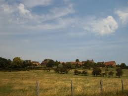 In taizé lives the taizé community, a monastic, ecumenical, international community founded in 1940 by frère roger. Taize Saone Et Loire