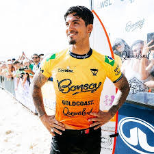 Medina e Luana são campeões da Tríplice Coroa Australiana na Gold Coast
