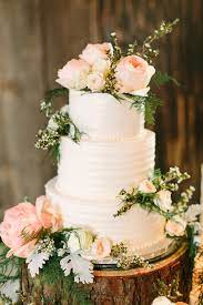 Real Or Fake Flowers On Cake Weddingbee Flower Cake Decorations Floral Cake Design Floral Cake