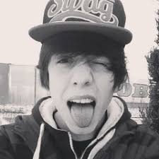 9893 (2013), 9893 akustycznie (2014), pop & roll (2014), element trzeci (2015), countdown (2016) i 13 grzechów niczyich (2019). Stream Www Dawid Kwiatkowski Com Music Listen To Songs Albums Playlists For Free On Soundcloud