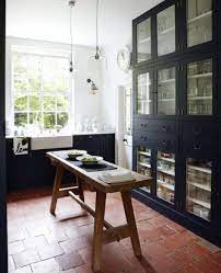 Un appartement rénové avec tomettes et verrière bois | une hirondelle dans les tiroirs. Sol En Terre Cuite 13 Facons De L Adopter Dans Son Interieur