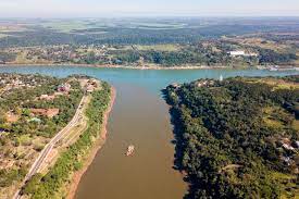 Ce fleuve sépare 3 pays. Decouvrez Les Triples Frontieres Insolites Dans Le Monde Chapka Assurances