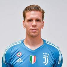 Is he married or dating a new girlfriend? Wojciech Szczesny 13szczesny13 Twitter