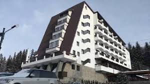 Singurul hotel la 1610m din romania. Hotel Pestera 1610 M Youtube