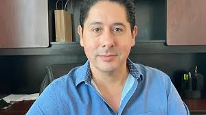 Cambios en el Gobierno Estatal: Luis Serrato Castell deja la Secretaría de  la Coordinación del Gabinete