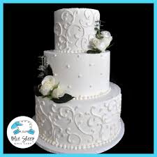 Filigree Buttercream Wedding Cake With Roses Buttercream Wedding Cake Wedding Cake Servings Rose Cake